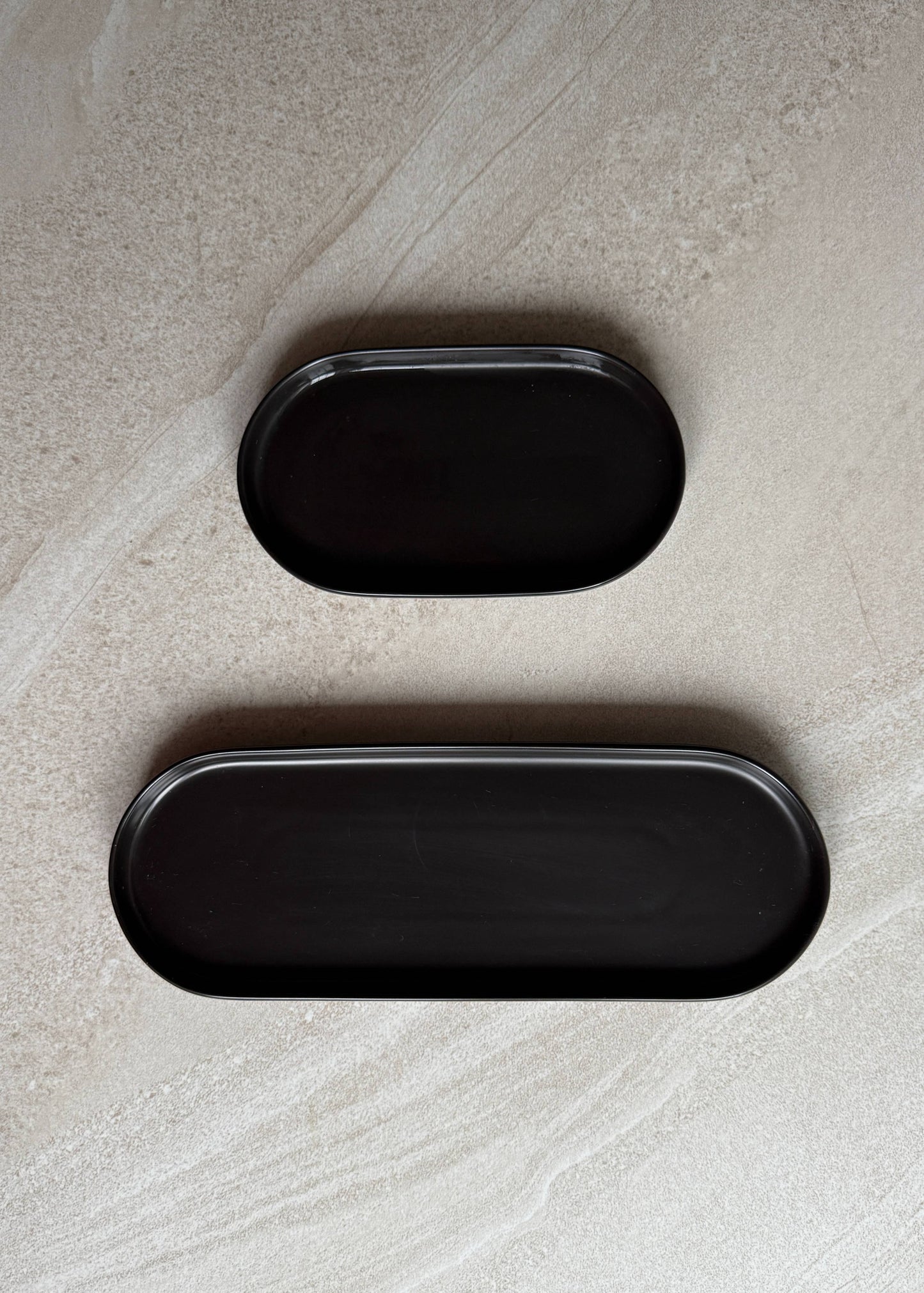 Deco Oval Catchall Tray Small: White