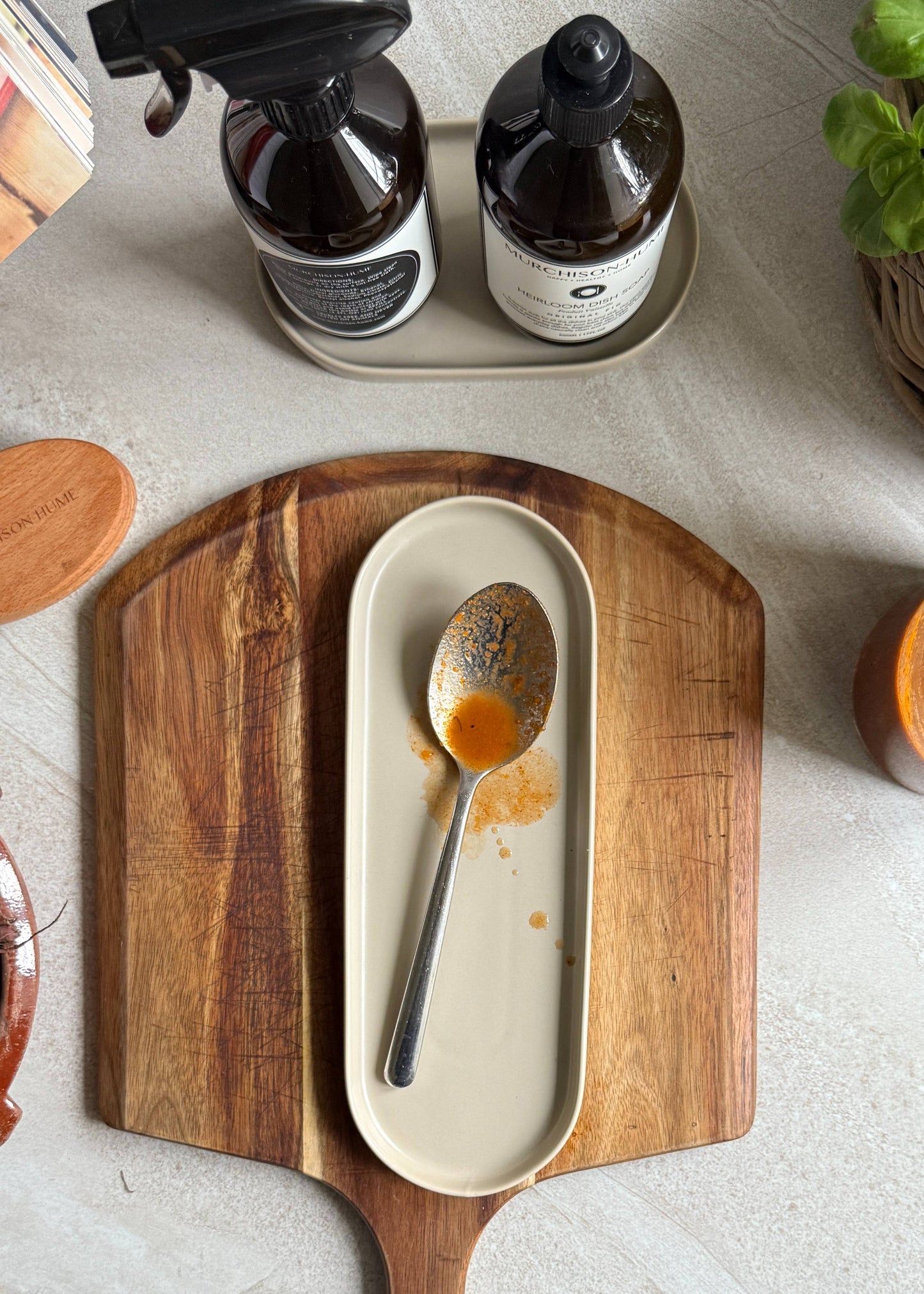 Deco Oval Catchall Tray Small: White
